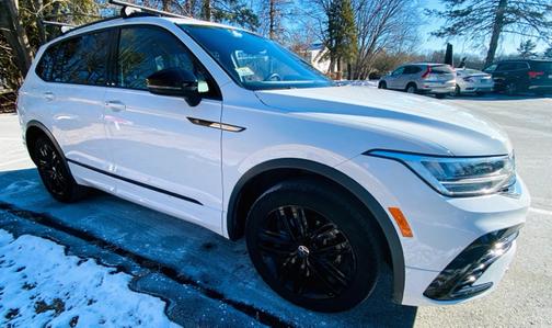 2022 Volkswagen Tiguan 2.0T SE R-Line Black