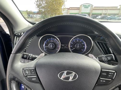 2012 Hyundai SONATA Limited 2.0T