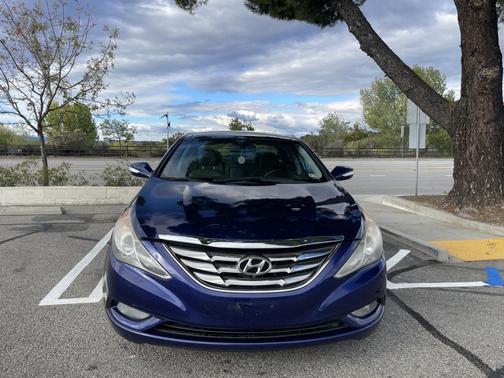 2012 Hyundai SONATA Limited 2.0T
