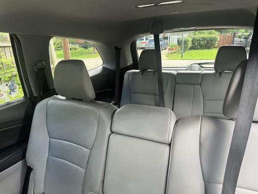 Silver 2018 Honda Pilot EX-L