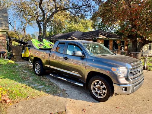2016 Toyota Tundra SR5