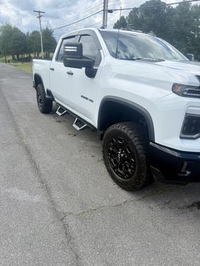 White 2024 Chevrolet Silverado 2500 Custom