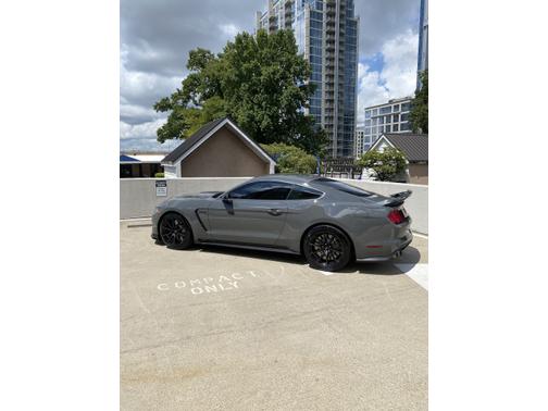 2018 Ford Shelby GT350 Base