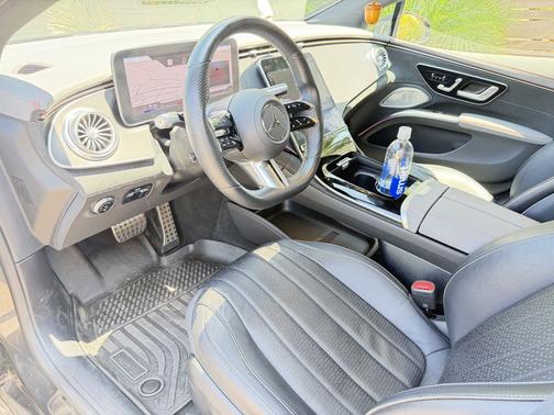 Gray 2022 Mercedes-Benz EQS 450+ Base