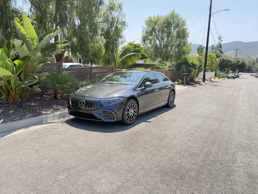 Gray 2022 Mercedes-Benz EQS 450+ Base