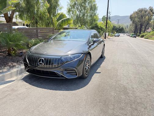 Gray 2022 Mercedes-Benz EQS 450+ Base