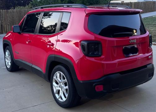 Red 2017 Jeep Renegade Latitude