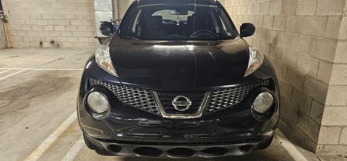 Black 2014 Nissan Juke S