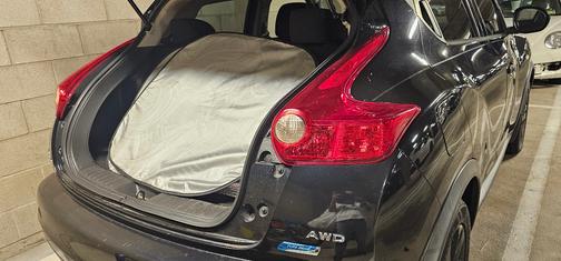 Black 2014 Nissan Juke S