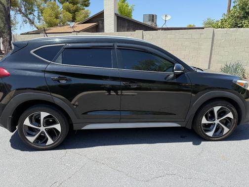 Black 2017 Hyundai TUCSON Sport