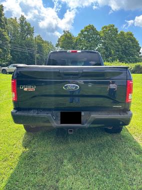 Black 2016 Ford F-150 XLT