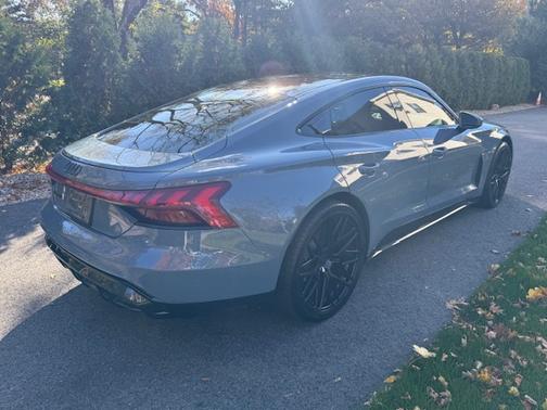 2023 Audi e-tron GT Premium Plus