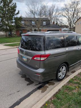 Gray 2015 Nissan Quest SL
