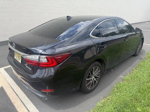 Black 2017 Lexus ES 350 Base