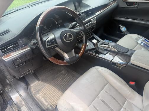 Black 2017 Lexus ES 350 Base