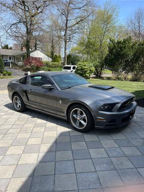 2014 Ford Mustang V6 Premium