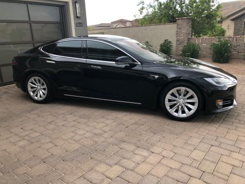 Photo 5 of 12 of 2017 Tesla Model S 75