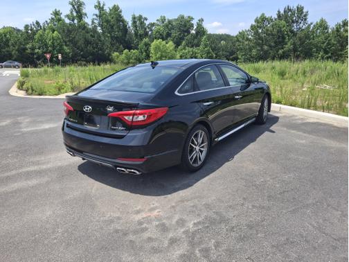 2015 Hyundai SONATA Sport 2.0T