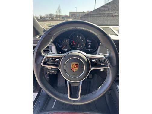 2021 Porsche Macan Macan