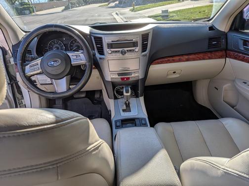 2010 Subaru Outback 2.5 i Limited