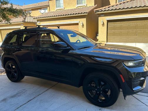 Black 2023 Jeep Grand Cherokee Altitude