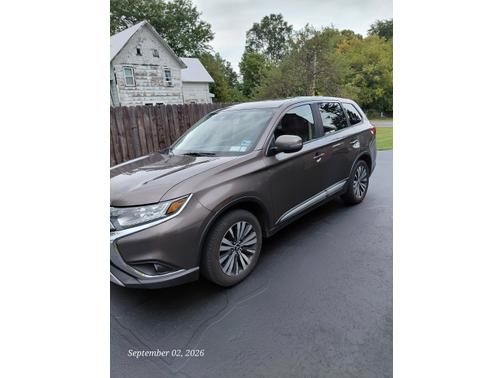 Brown 2020 Mitsubishi Outlander SE