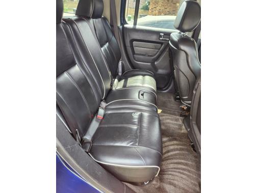 2006 Hummer H3 Base