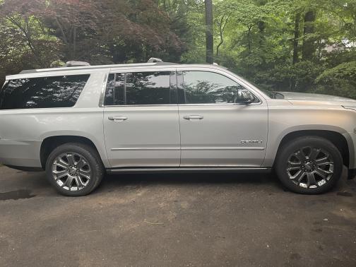 Photo 3 of 8 of 2015 GMC Yukon XL 1500 Denali