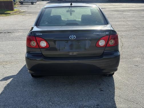 Gray 2005 Toyota Corolla CE