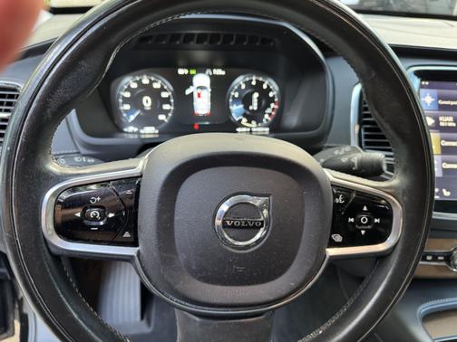 2017 Volvo XC90 T6 Inscription