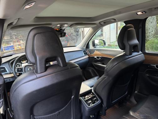 2017 Volvo XC90 T6 Inscription