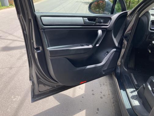 2014 Volkswagen Touareg TDI Sport