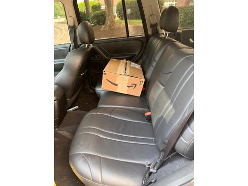 Photo 5 of 13 of 2002 Jeep Grand Cherokee Laredo