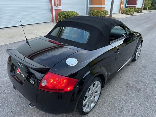 2005 Audi TT 3.2L