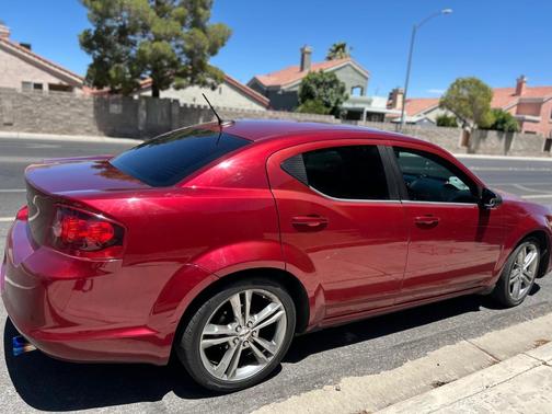 2014 Dodge Avenger SE