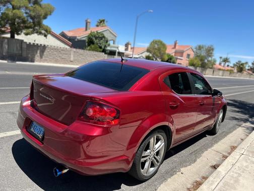2014 Dodge Avenger SE