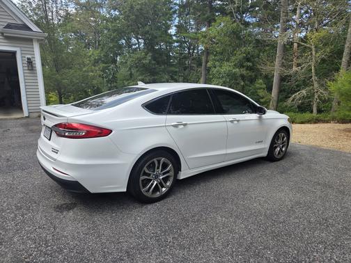 2019 Ford Fusion Hybrid Titanium