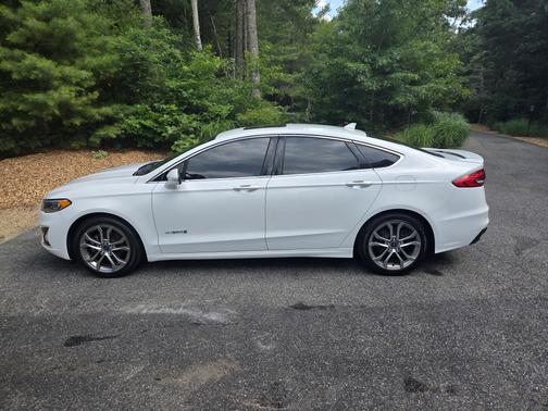 2019 Ford Fusion Hybrid Titanium