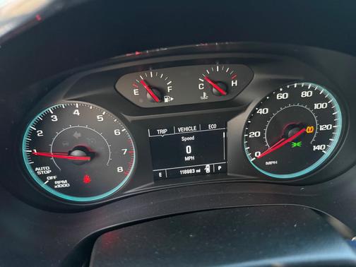 Gray 2018 Chevrolet Malibu LT