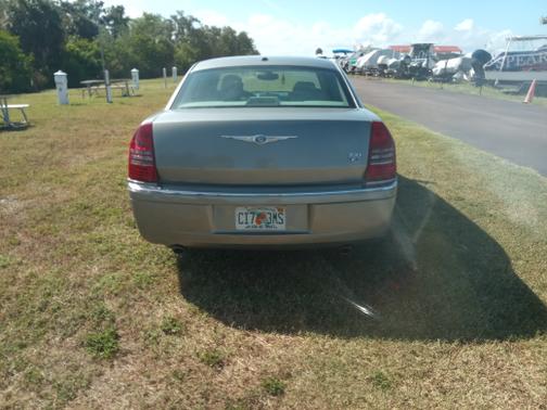 2006 Chrysler 300C Base