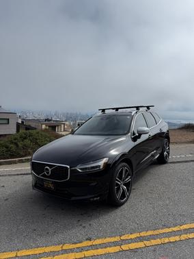 Black 2019 Volvo XC60 T5 R-Design