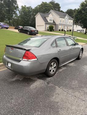 Gray 2009 Chevrolet Impala LT