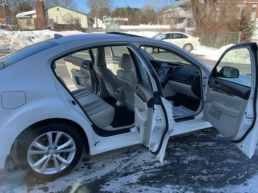 2014 Subaru Legacy 2.5i Limited