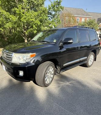 2013 Toyota Land Cruiser Base