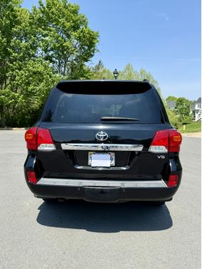 2013 Toyota Land Cruiser Base