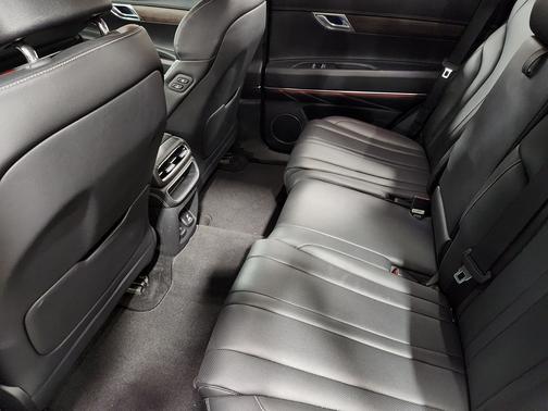 2021 Genesis GV80 2.5T