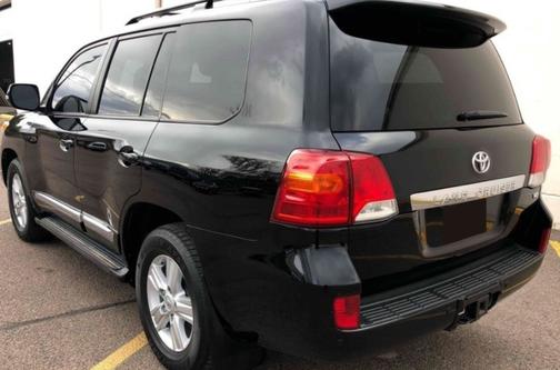 2013 Toyota Land Cruiser Base