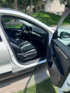 White 2021 Ford Escape SEL