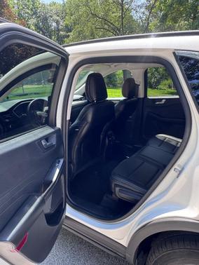 White 2021 Ford Escape SEL