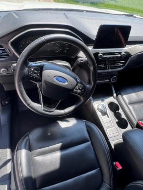White 2021 Ford Escape SEL